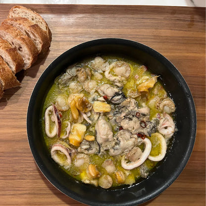 大容量！！牡蠣入り国産海鮮アヒージョ（約4人前）×5個