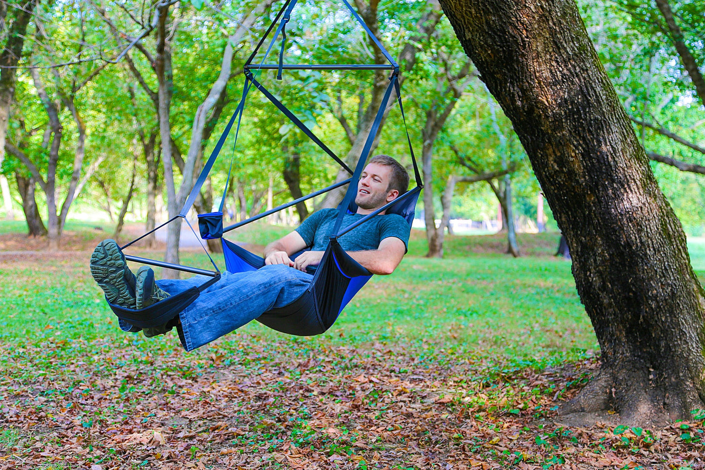 Lounger™ Hanging Chair